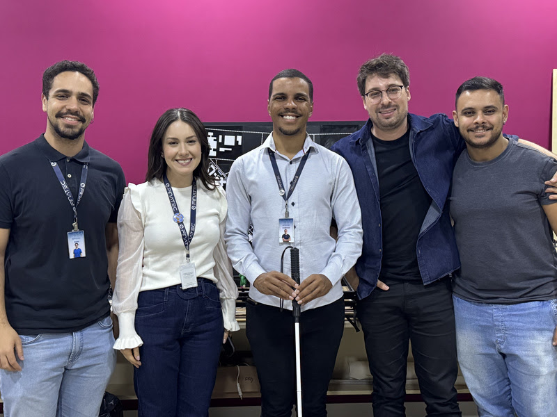 Bengala inteligente desenvolvida na UnB conquista reconhecimento nacional com foco em acessibilidade e autonomia